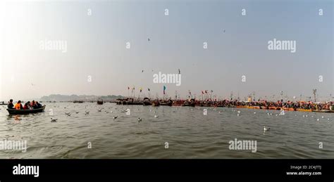 Ganga snan hi-res stock photography and images - Alamy