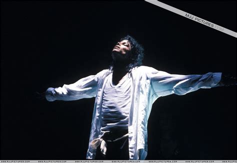 Michael Jackson BAD TOUR - Bad Photo (20584601) - Fanpop