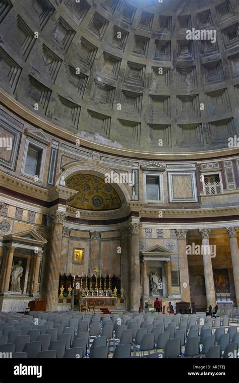 Inside the Pantheon Rome Italy Stock Photo - Alamy