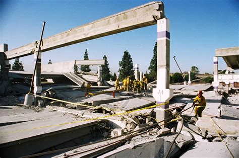 Photos: A look back at the 1994 Northridge Earthquake on 24th ...