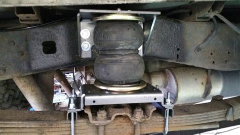 Ford F250 F350 SUPER DUTY 2WD 4WD LL10070 Air Suspension Bag Kit 1999 – Carrier Spring Service.