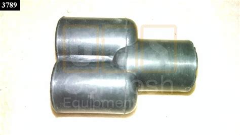 Female Y Electrical Connector - Oshkosh Equipment