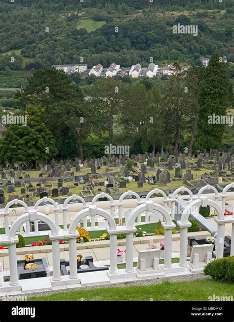 Memorials and grave markers in Aberfan Cemetery to children killed in ...