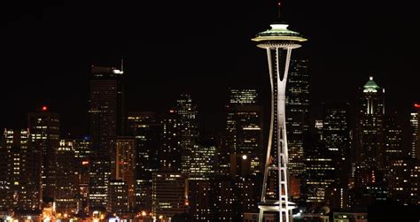 Where to Go to Experience Seattle Nightlife