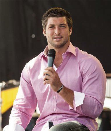 Tebow appearance draws 15,000 to Easter service in Texas | AL.com