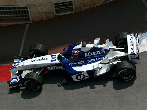 Juan Pablo Montoya in the FW25 on his way to delivering Williams' last ...