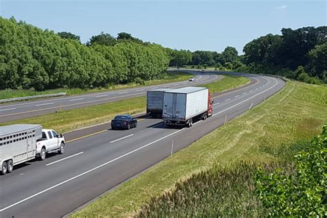 Indiana Toll Road plans to increase rates for trucks-only in October