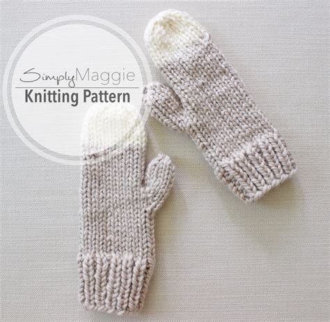 Chunky Knit Mittens Pattern by Simply Maggie | SimplyMaggie.com