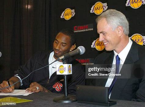 134 Kobe Bryant Nba Draft Stock Photos, High-Res Pictures, and Images ...