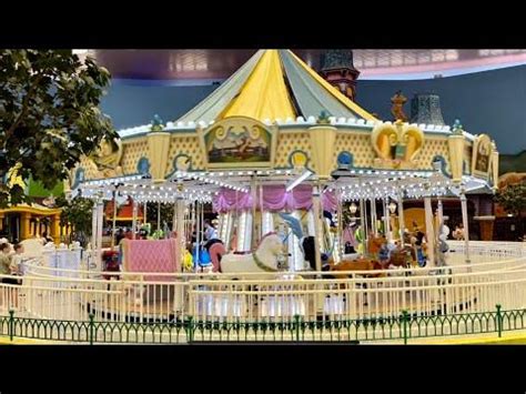 Cartoon Junction Carousel in Warner Bros Movie World Abu Dhabi - YouTube