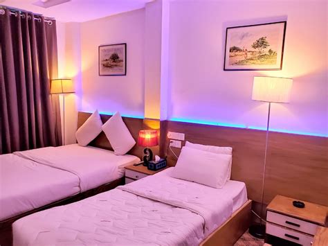 Deluxe Twin Room - Hotel Holy City Ltd