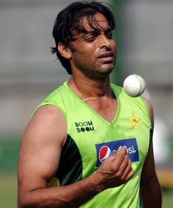 Shoaib Akhtar Fast Bowler | Shoaib Akhtar Photos | FanPhobia ...