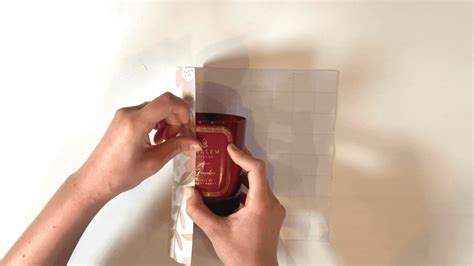 How to Wrap a Candle: The Classic Pleat