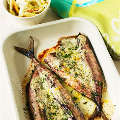 10-Minute Mackerel Recipe With Horseradish And Dill Rub