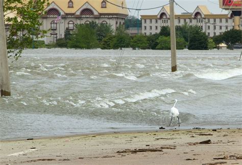 Mississippi Floodwaters Roll South | Mississippi, Tunica mississippi, Tunica ms