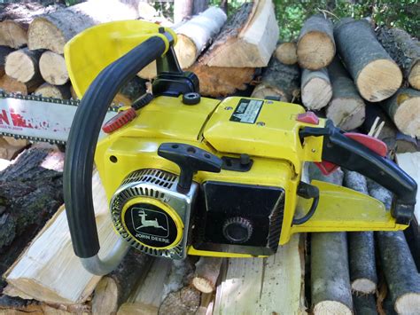 VINTAGE CHAINSAW COLLECTION: JOHN-DEERE 60V (KIORITZ).