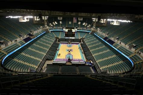 GREENSBORO - Greensboro Coliseum (23,500) | SkyscraperCity Forum