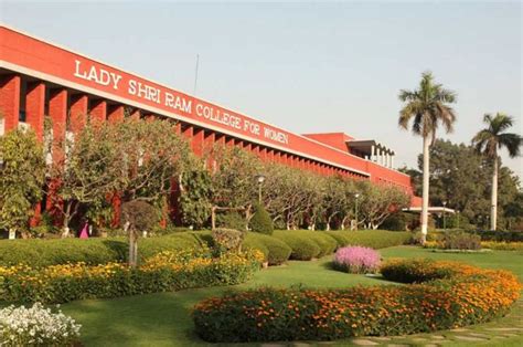 Lady Shri Ram College (Women's College), Careers and Opportunities, La Trobe University