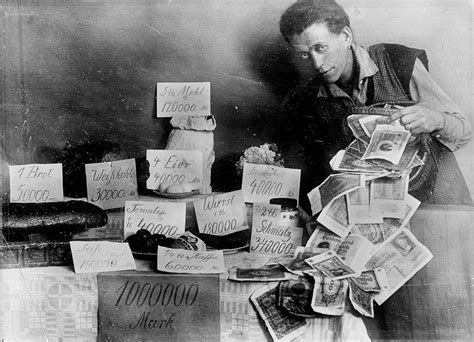 Using banknotes as wallpaper during German hyperinflation, 1923 - Rare ...