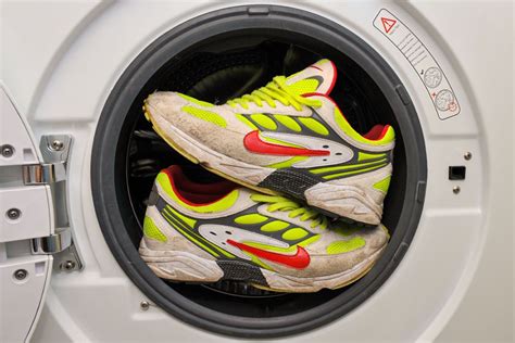 How to Wash Nike Shoes in Washing Machine? Revive in Minutes! | Footonboot.com