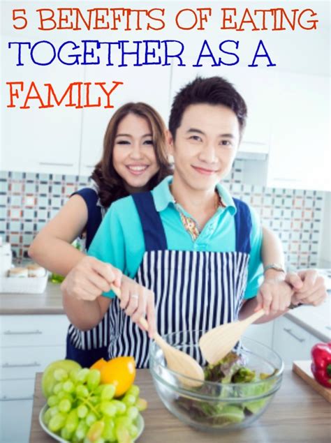 Eating Together As A Family: 5 Benefits To Consider