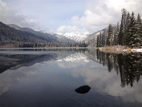 21 Gorgeous Lakes in Montana You're Going to Want to Visit | Alex on the Map