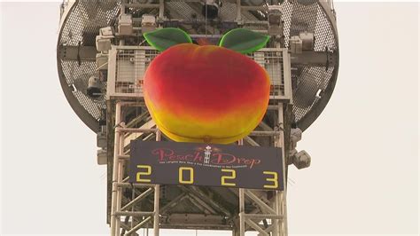 Peach Drop in Atlanta | Countdown to 2023 | 11alive.com