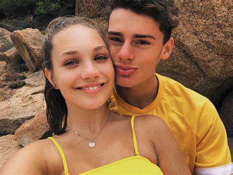 Maddie Ziegler Boyfriend: Details on Dance Moms Star's Romance With Jack Kelly