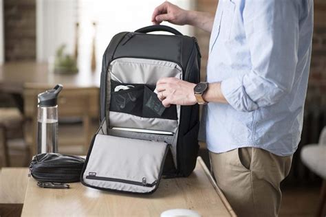 The Best Laptop Bags for Secure Carrying of Your Device Today