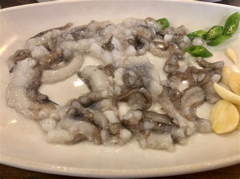 Eating Live Octopus in Seoul – Resurface to Reality