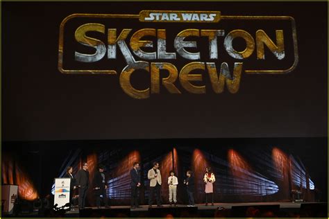 Full Sized Photo of young cast of new star wars series skeleton crew ...