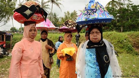 Matrilineal Societies in the World - Rights - Women talk online - DW.COM