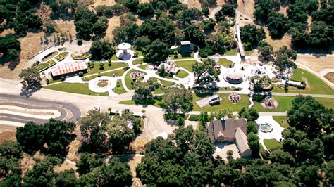 Michael Jackson’s Neverland Ranch returning to market at a deep ...