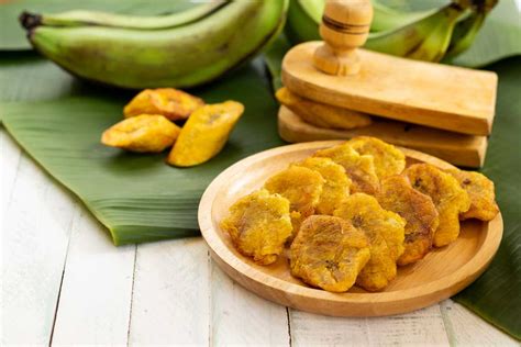 Patacones, Fried Green Plantains