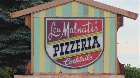 Lou Malnati’s Pizzeria Cooking Up a Big Change | Chicago Tonight | WTTW