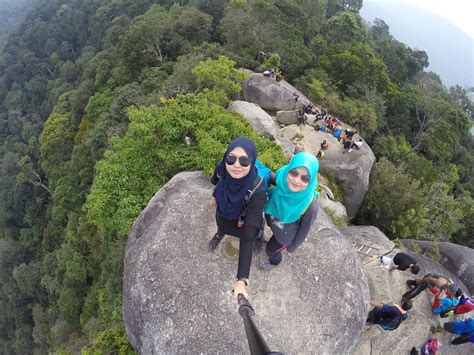 Hiking Gunung Datuk!