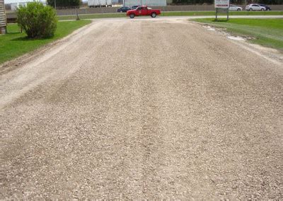 Driveway Grass And Weed Removal - The Gravel Doctor