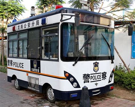 Chinese Police Van | Police cars, Police, Emergency vehicles