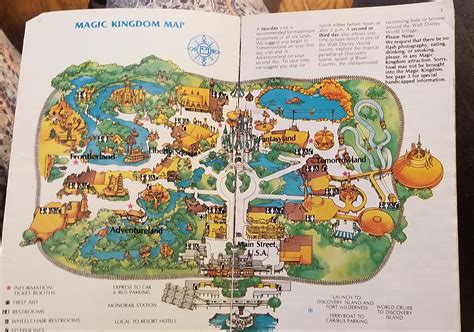 Magic Kingdom map around ~1982 : r/DisneyMaps