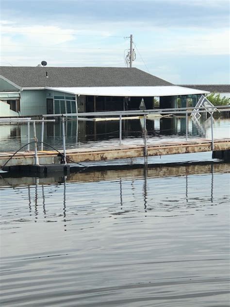 New owners building 'High Tide 21' restaurant and bar at Lake Perry Yacht & Marina