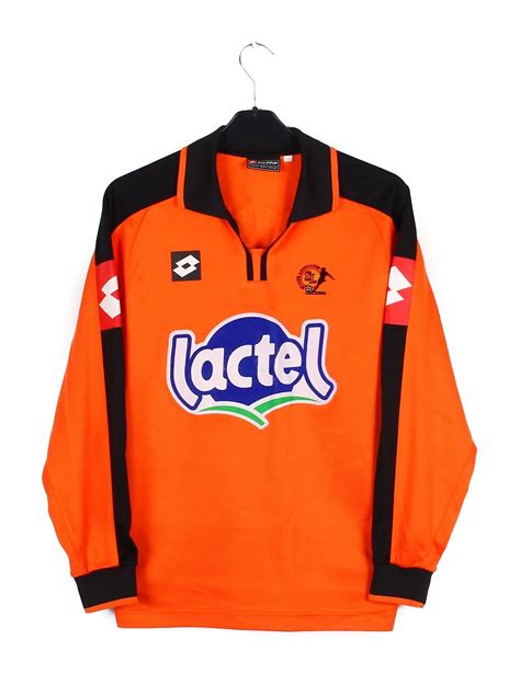 Stade Lavallois Mayenne FC 2004-05 Kits