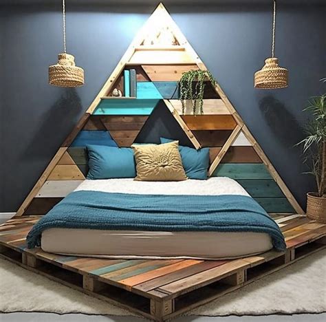 Rustic Wood Pallet Bed With Lights Ideas - HOW TO MAKE – DIY