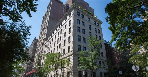 Gramercy Park: Steeped in History and Grandeur - The New York Times