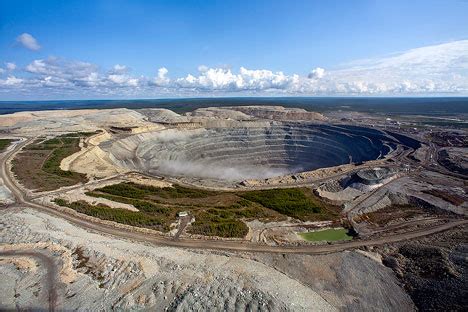 How diamonds are mined in Russia - Russia Beyond