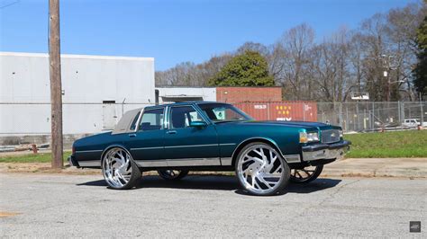 Chevy Caprice Morphed Quickly From Derelict Classic to LS Kandy Teal Box on 28s - autoevolution