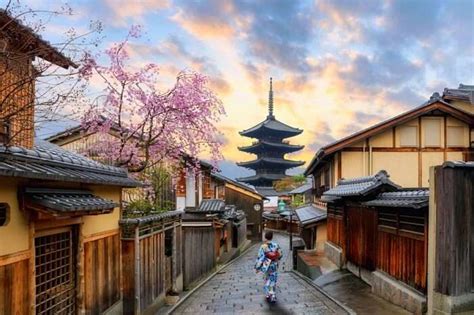 Japan Travel Guide: All You Need To Know To Plan A Holiday