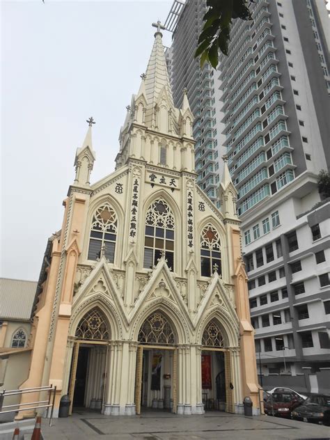 laku masjana: Misa di Gereja Katolik Kuala Lumpur Malaysia