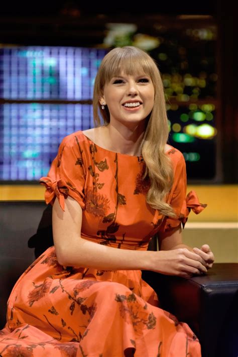 Taylor Swift at The Jonathan Ross Show – October 6, 2012 – The Swift Agency