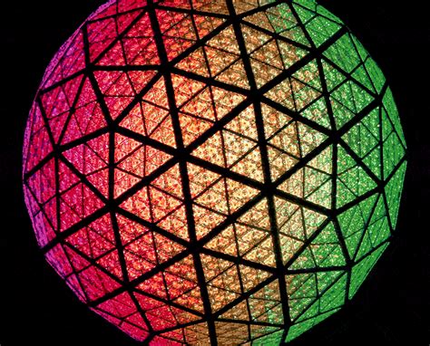See the 2015 Times Square New Years Eve Ball in One GIF | Time