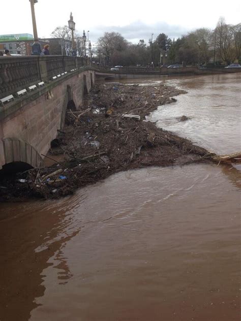 Worcester Flooding - (9th February) The River Severn Bursts It's Banks ...